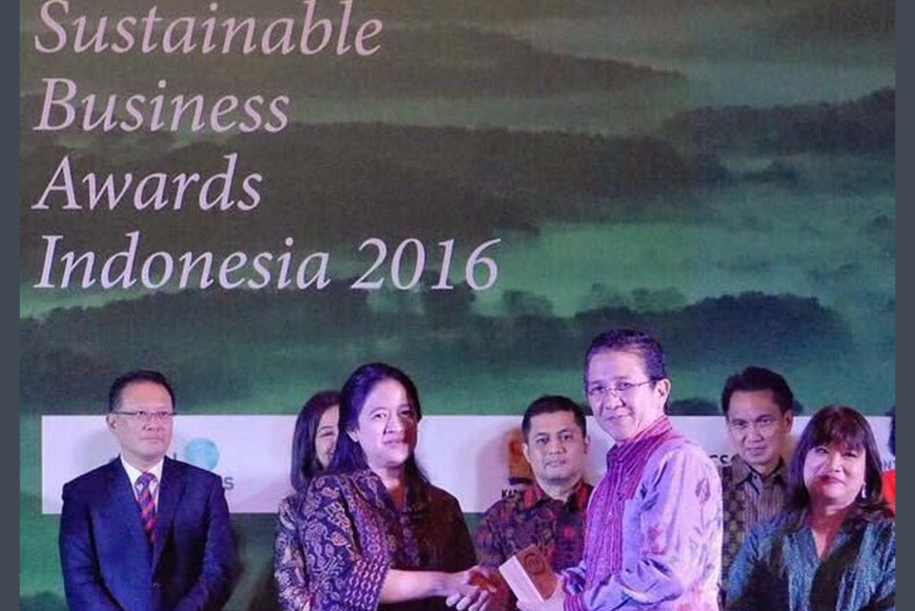 APRIL MD Tony Wenas receives Sustainable Business Award for Best Climate Change Category